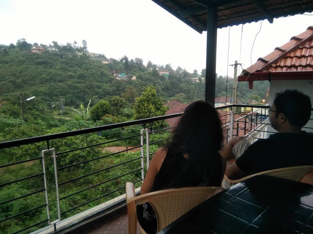 Silent De Coorg Lägenhet Madikeri Exteriör bild